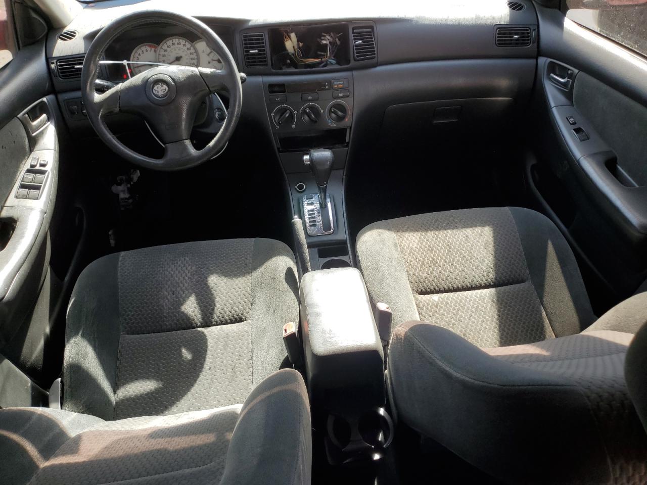 2005 Toyota Corolla VIN 1NXBR32E55Z357467 Copart auction photo, front end damage thumbnail 8