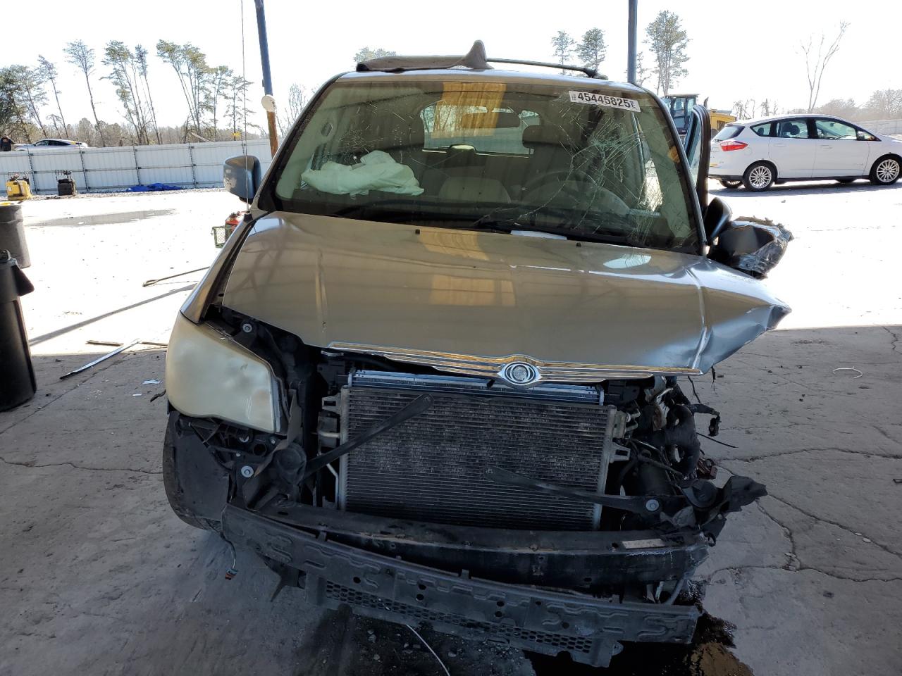 2009 Chrysler Town & Country VIN 2A8HR54199R537020 Copart auction photo, all over damage thumbnail 5