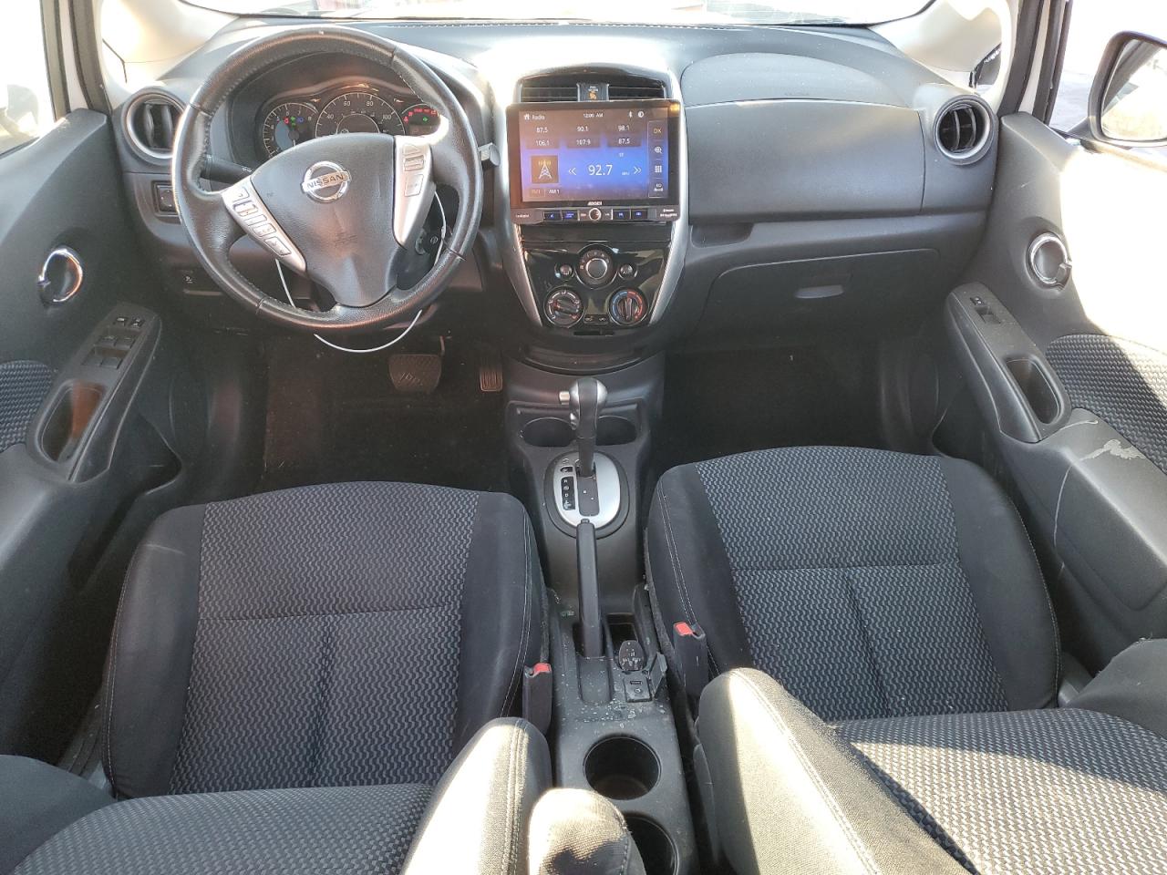 2016 Nissan Versa VIN 3N1CE2CP5GL364692 Copart auction photo, side / front end damage thumbnail 8
