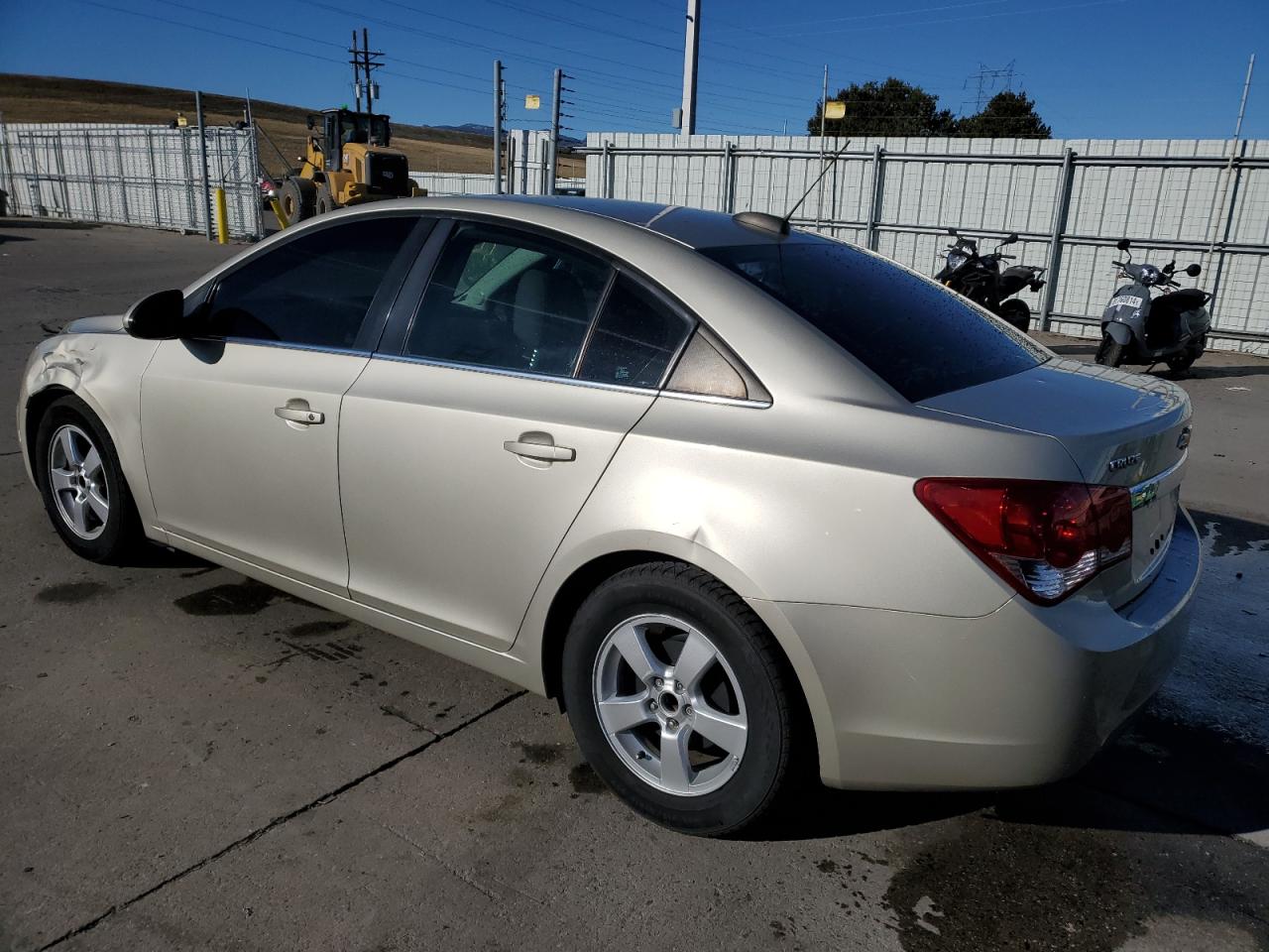 2015 Chevrolet Cruze VIN 1G1PC5SB0F7107348 Copart auction photo, front end / hail damage thumbnail 2