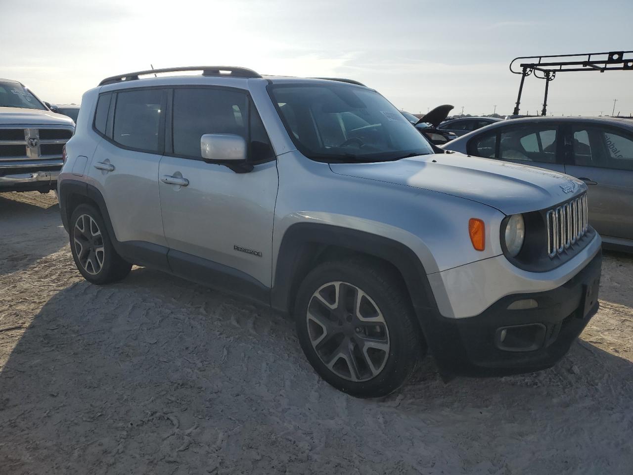 2015 Jeep Renegade VIN ZACCJABT9FPC25074 Copart auction photo, hail damage thumbnail 4