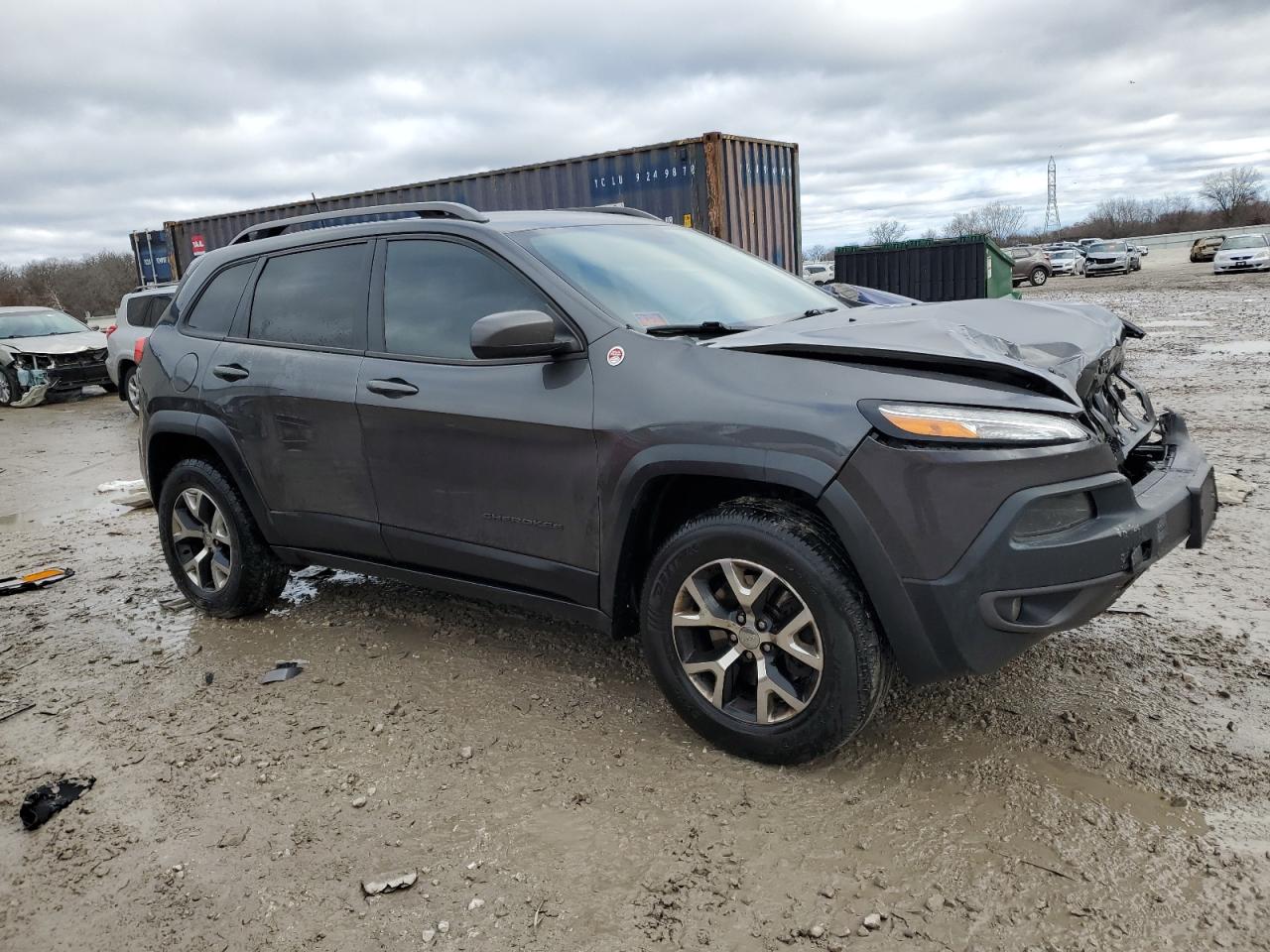 2016 Jeep Cherokee VIN 1C4PJMBS6GW172574 Copart auction photo, front end damage thumbnail 4