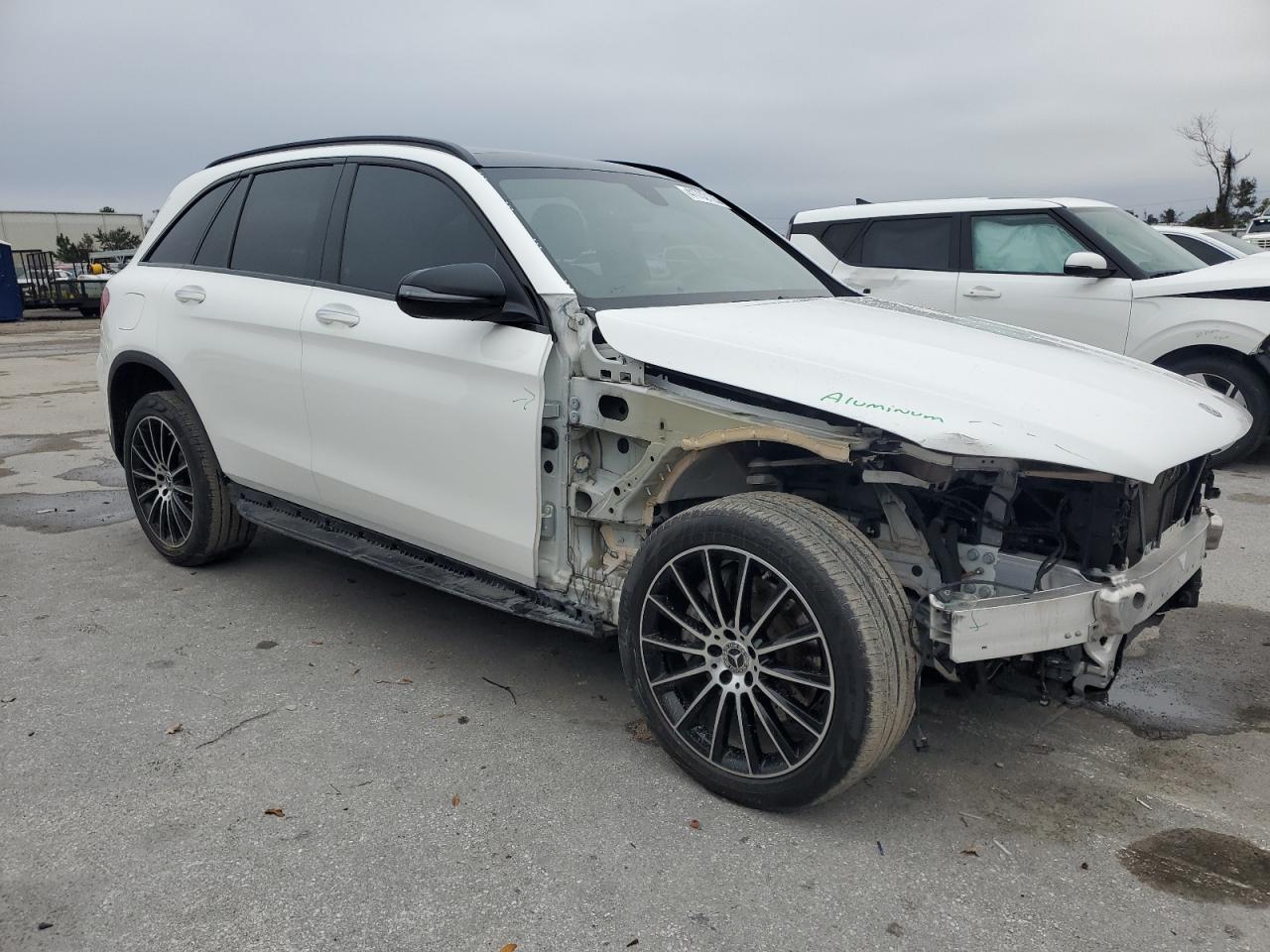 2019 Mercedes-Benz GLC VIN WDC0G4JB9KV156587 Copart auction photo, front end / minor dent/scratches damage thumbnail 4