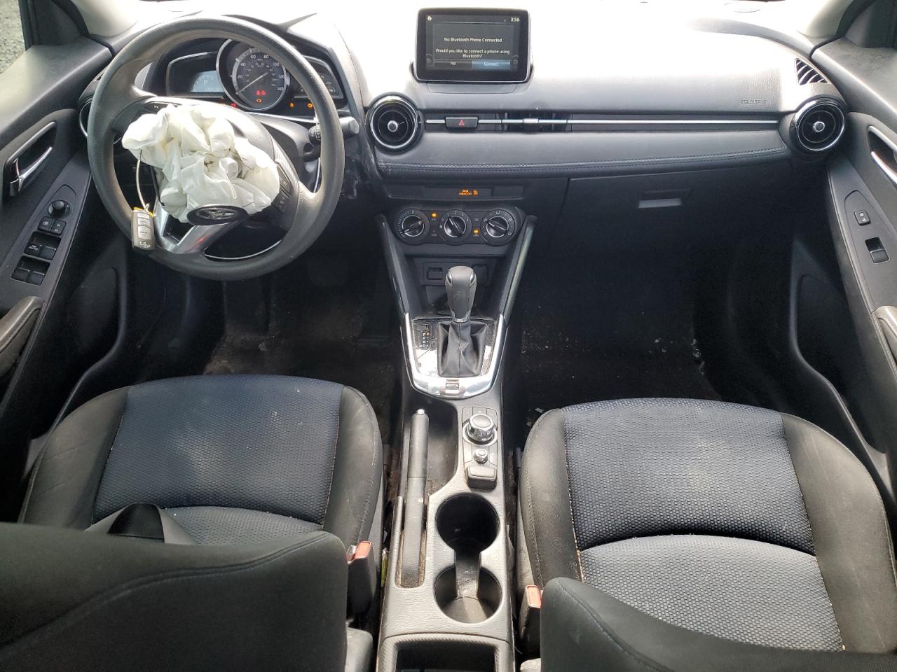 2017 Toyota Yaris VIN 3MYDLBYV0HY153498 Copart auction photo, front end damage thumbnail 8