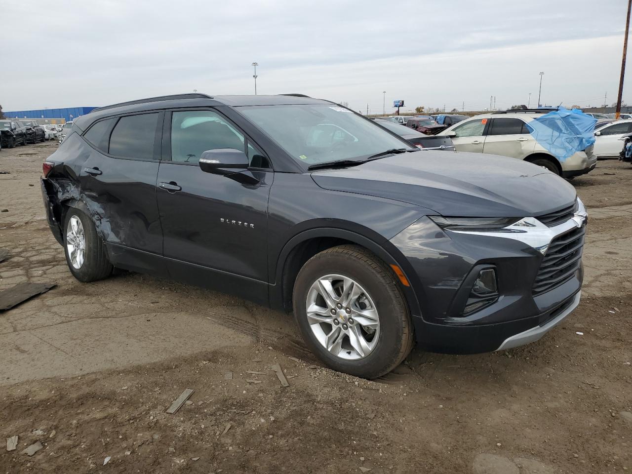 2022 Chevrolet Blazer VIN 3GNKBCR44NS142269 Copart auction photo, side / rear end damage thumbnail 4