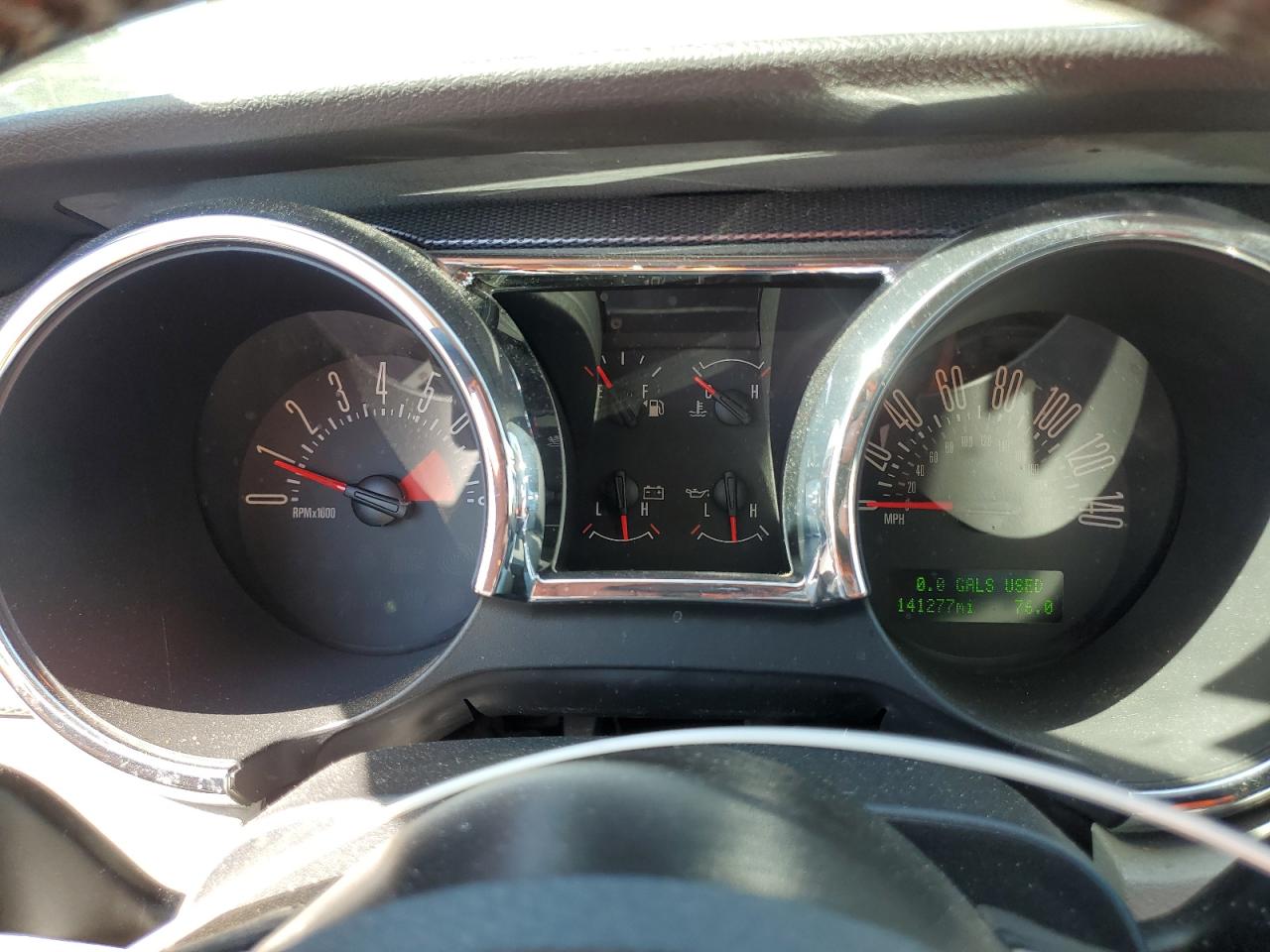 2007 Ford Mustang VIN 1ZVHT82H975363337 Copart auction photo, side / minor dent/scratches damage thumbnail 9