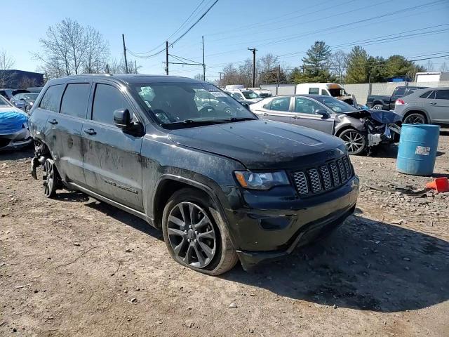 2018 Jeep Grand Cherokee VIN 1C4RJFAG0JC235873 Copart auction photo, rear end / side damage thumbnail 11