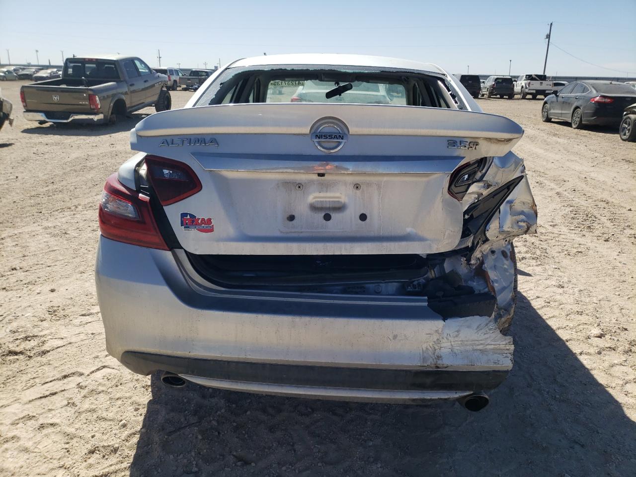 2017 Nissan Altima VIN 1N4BL3AP4HC182802 Copart auction photo, rear end damage thumbnail 6