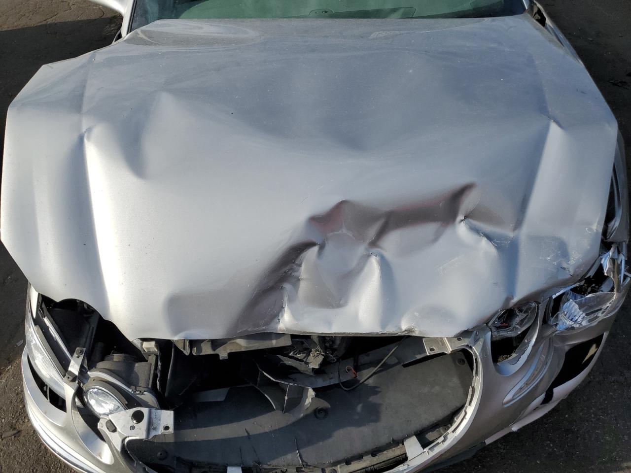 2008 Buick LaCrosse VIN 2G4WC582481188019 Copart auction photo, front end damage thumbnail 11