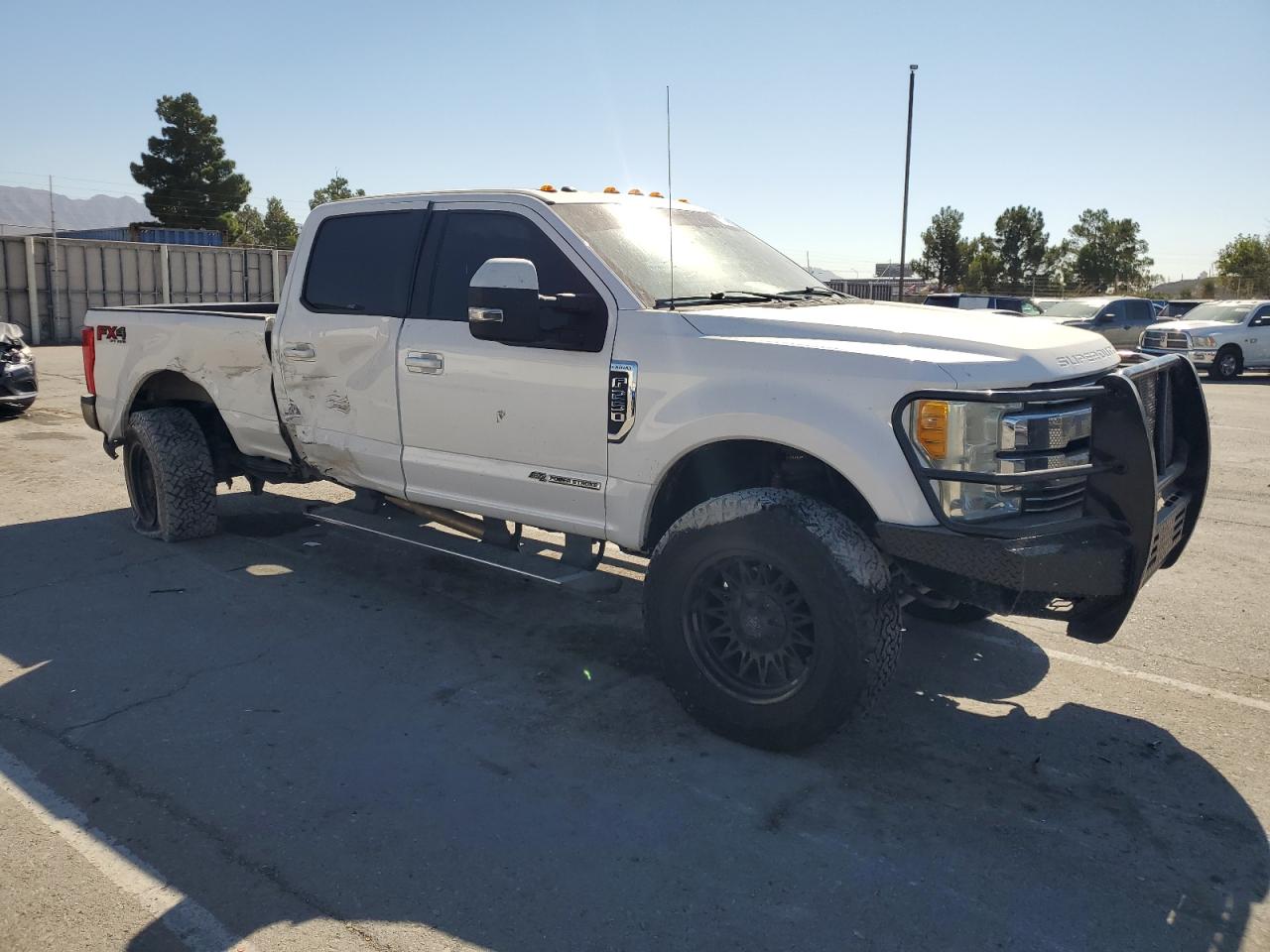 2017 Ford F250 VIN 1FT7W2BT8HEB69083 Copart auction photo, rear end / side damage thumbnail 4
