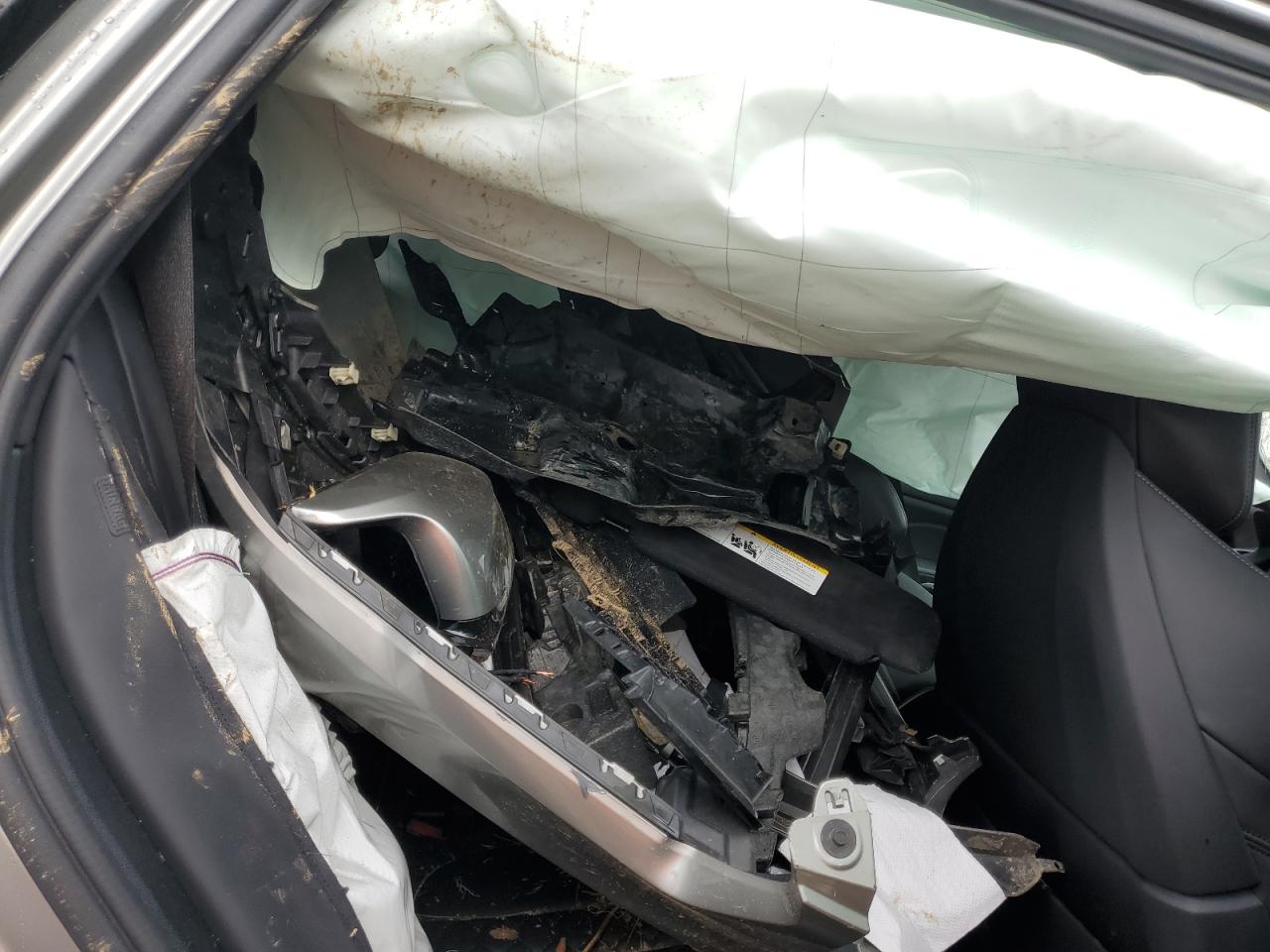2021 BMW X5 VIN 5YMJU0C0XM9F01820 Copart auction photo, all over / minor dent/scratches damage thumbnail 11