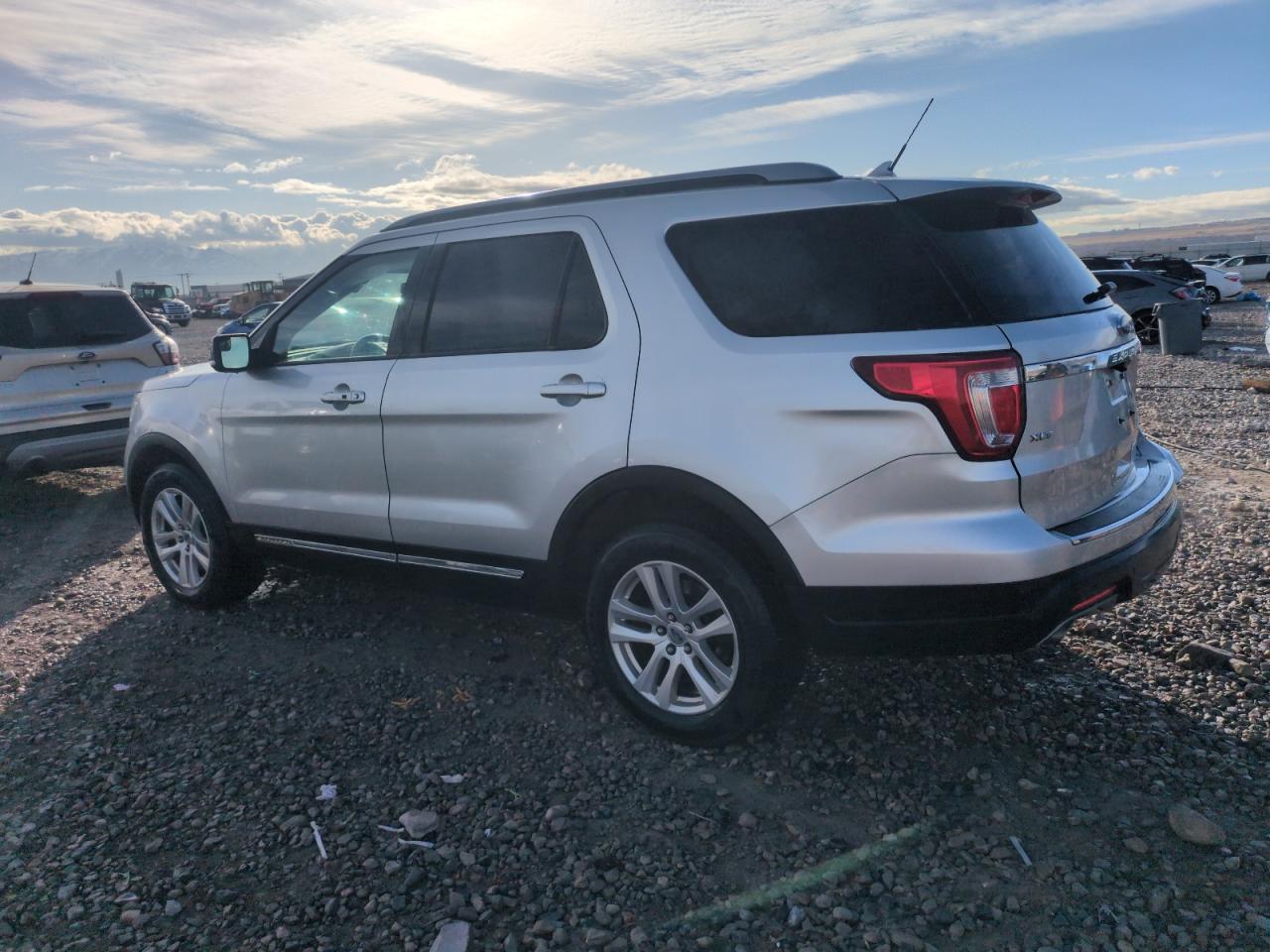 2018 Ford Explorer VIN 1FM5K8D8XJGB91316 Copart auction photo, rear end / side damage thumbnail 2