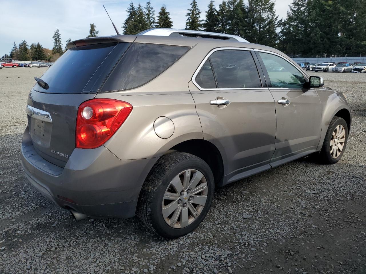 2011 Chevrolet Equinox VIN 2CNFLGE50B6219190 Copart auction photo, minor dent/scratches damage thumbnail 3