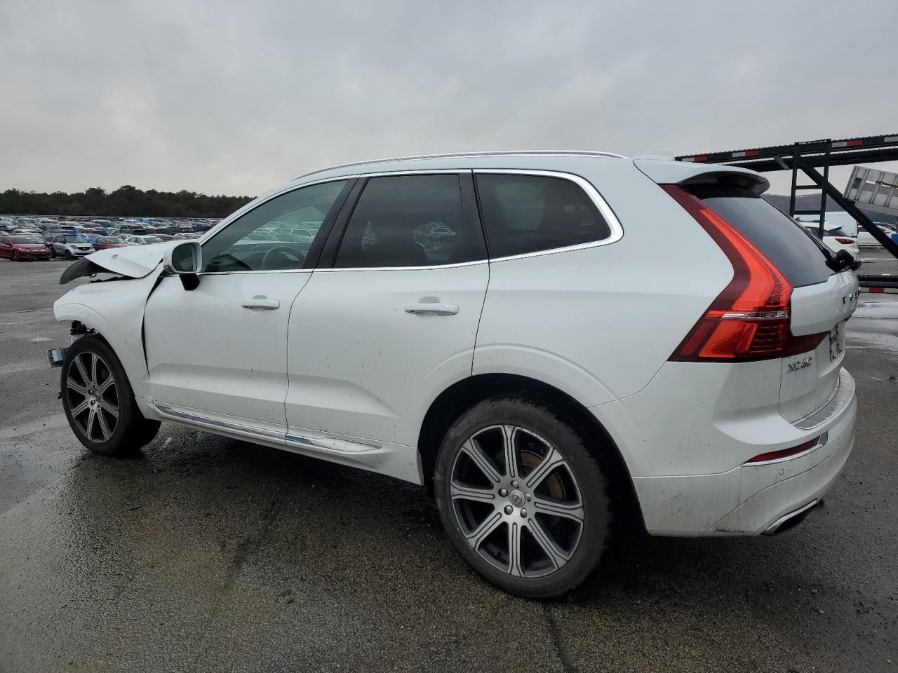 2021 Volvo XC60 VIN YV4102RL5M1716130 Copart auction photo, front end / minor dent/scratches damage thumbnail 2