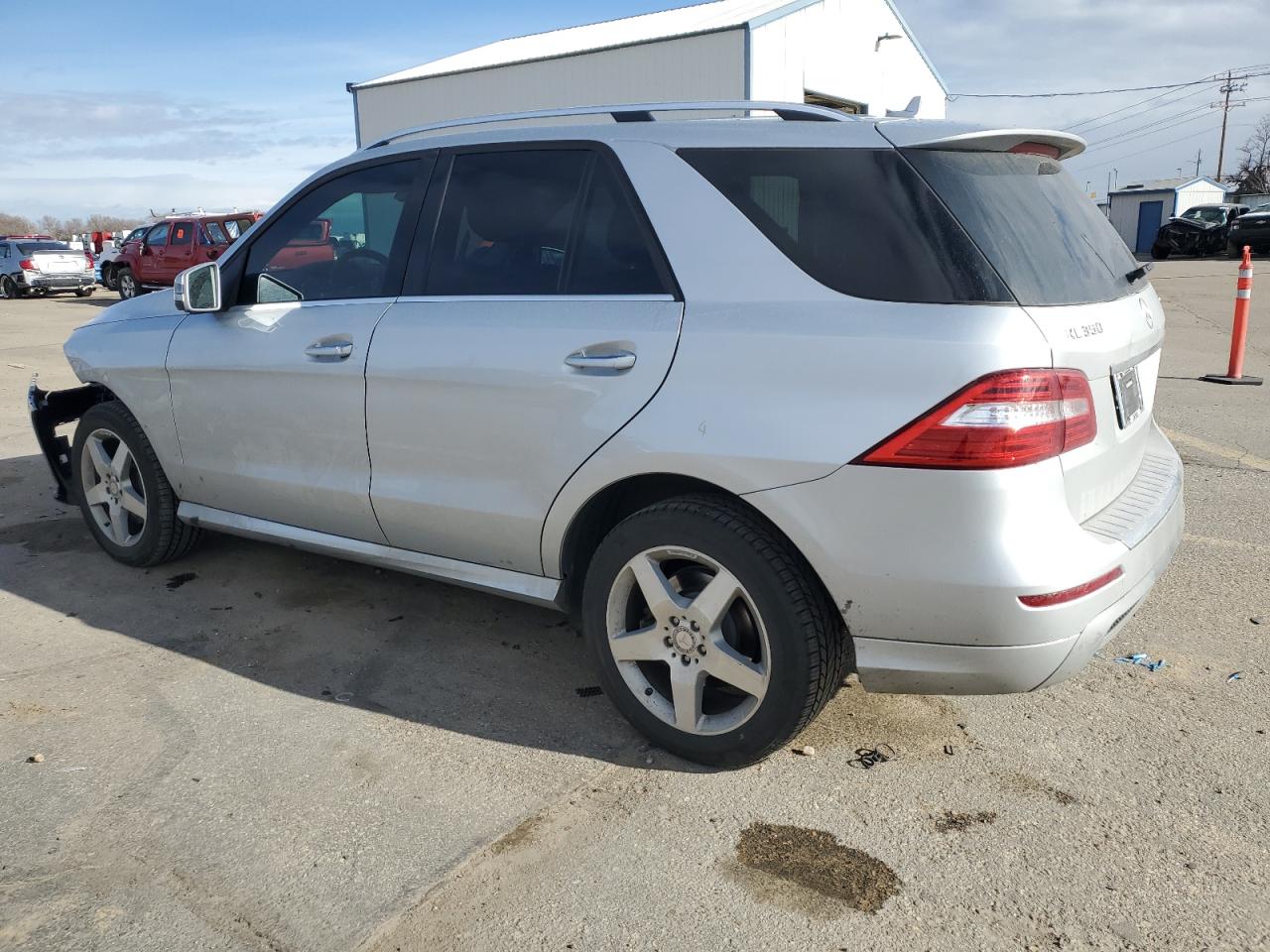 2015 Mercedes-Benz M-klasse VIN 4JGDA5HB9FA558932 Copart auction photo, front end damage thumbnail 2