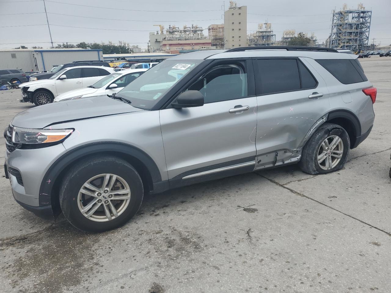 2022 Ford Explorer VIN 1FMSK7DH2NGB67577