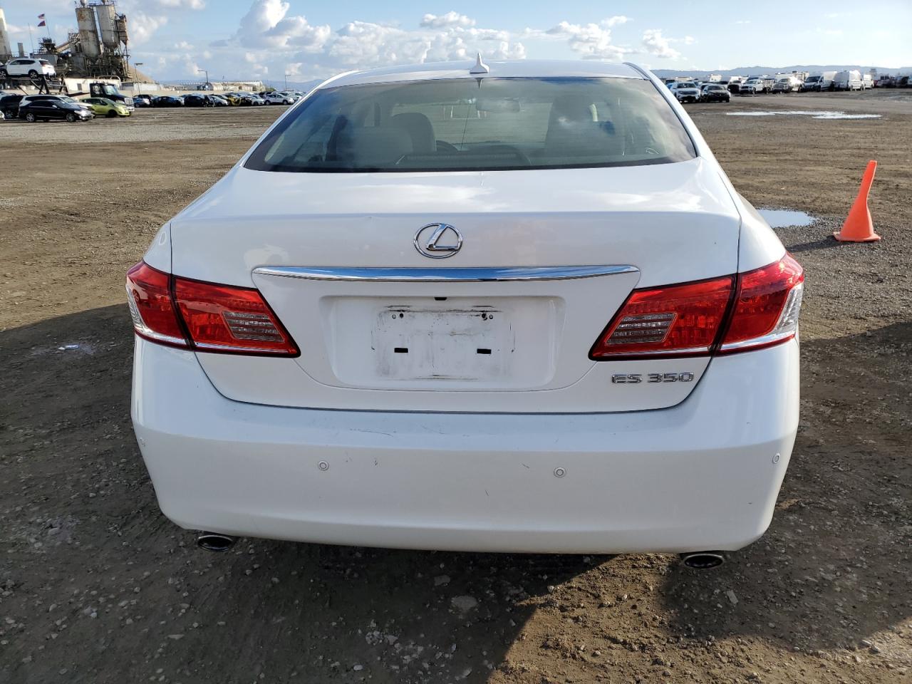 2011 Lexus ES VIN JTHBK1EG6B2468514 Copart auction photo, minor dent/scratches damage thumbnail 6