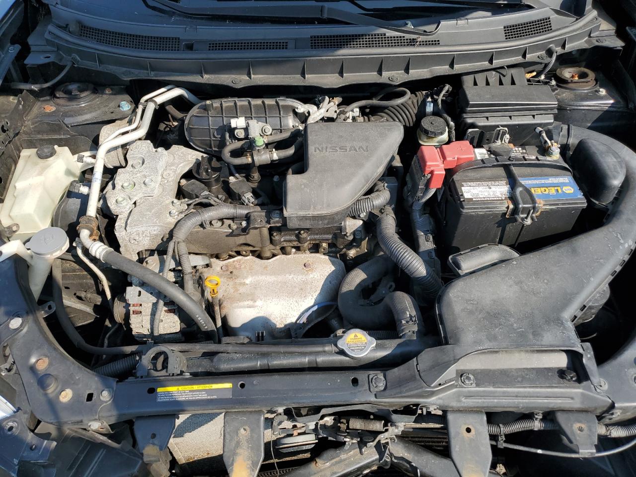 2011 Nissan Rogue VIN JN8AS5MV5BW686977 Copart auction photo, burn damage thumbnail 12