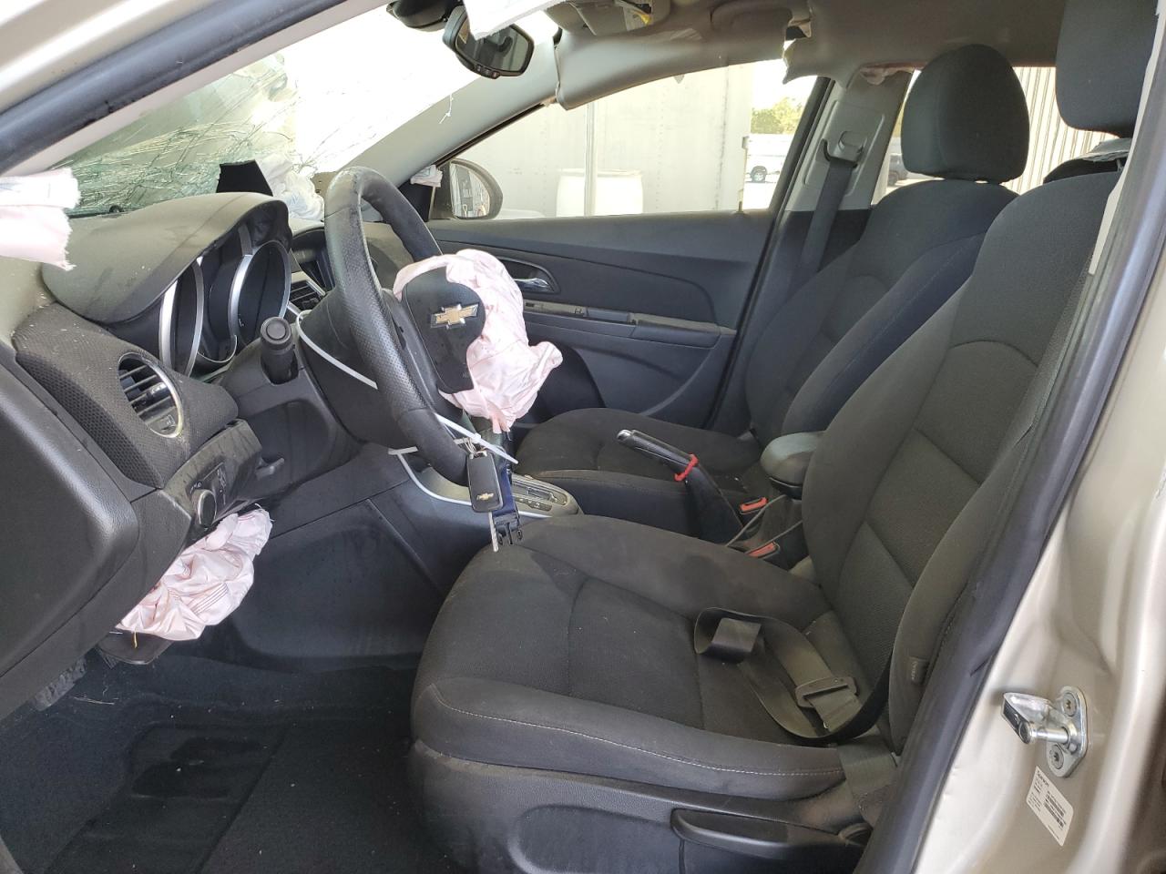 2016 Chevrolet Cruze VIN 1G1PE5SB2G7176747 Copart auction photo, front end / side damage thumbnail 7