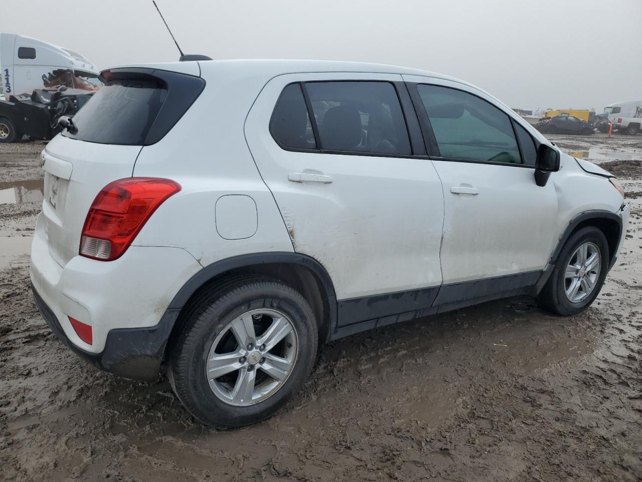 2020 Chevrolet Trax VIN KL7CJKSB8LB022242 Copart auction photo, front end / minor dent/scratches damage thumbnail 3