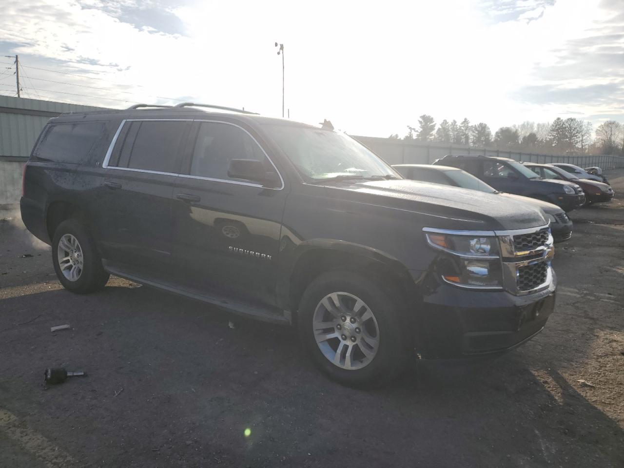 2016 Chevrolet Suburban VIN 1GNSKHKC9GR453426 Copart auction photo, front end / undercarriage damage thumbnail 4