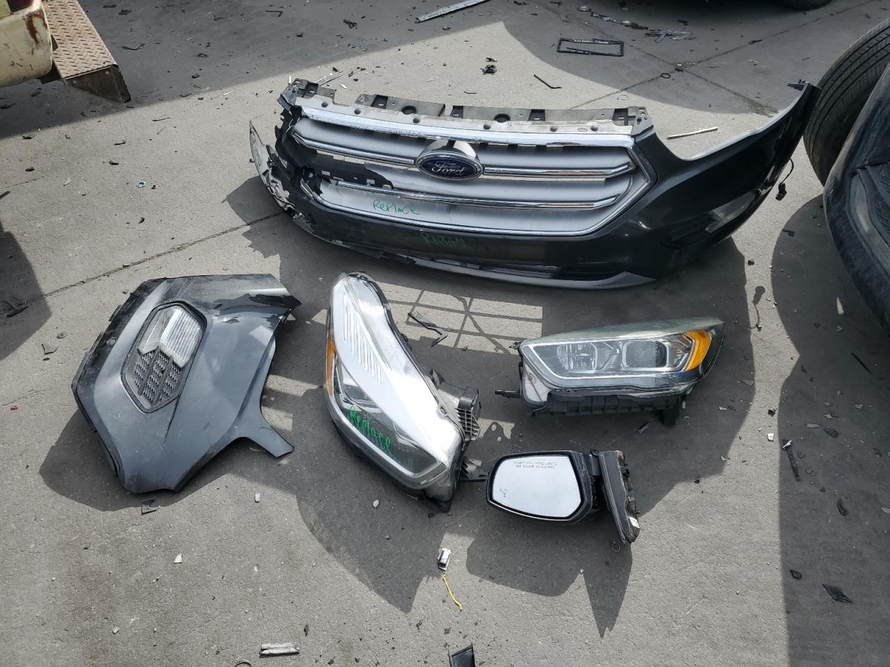 2017 Ford Escape VIN 1FMCU9J96HUA38884 Copart auction photo, front end / side damage thumbnail 15