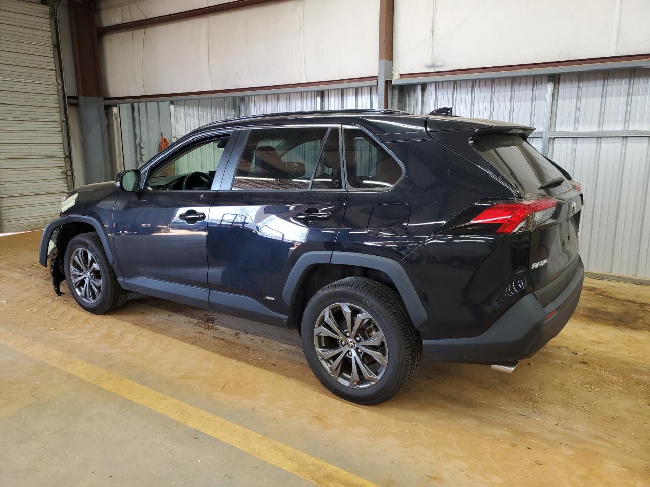 2022 Toyota RAV 4 VIN JTMB6RFV5ND058040 Copart auction photo, front end damage thumbnail 2