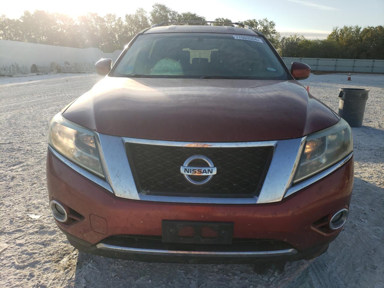 2013 Nissan Pathfinder VIN 5N1AR2MN9DC615688 Copart auction photo, minor dent/scratches damage thumbnail 5