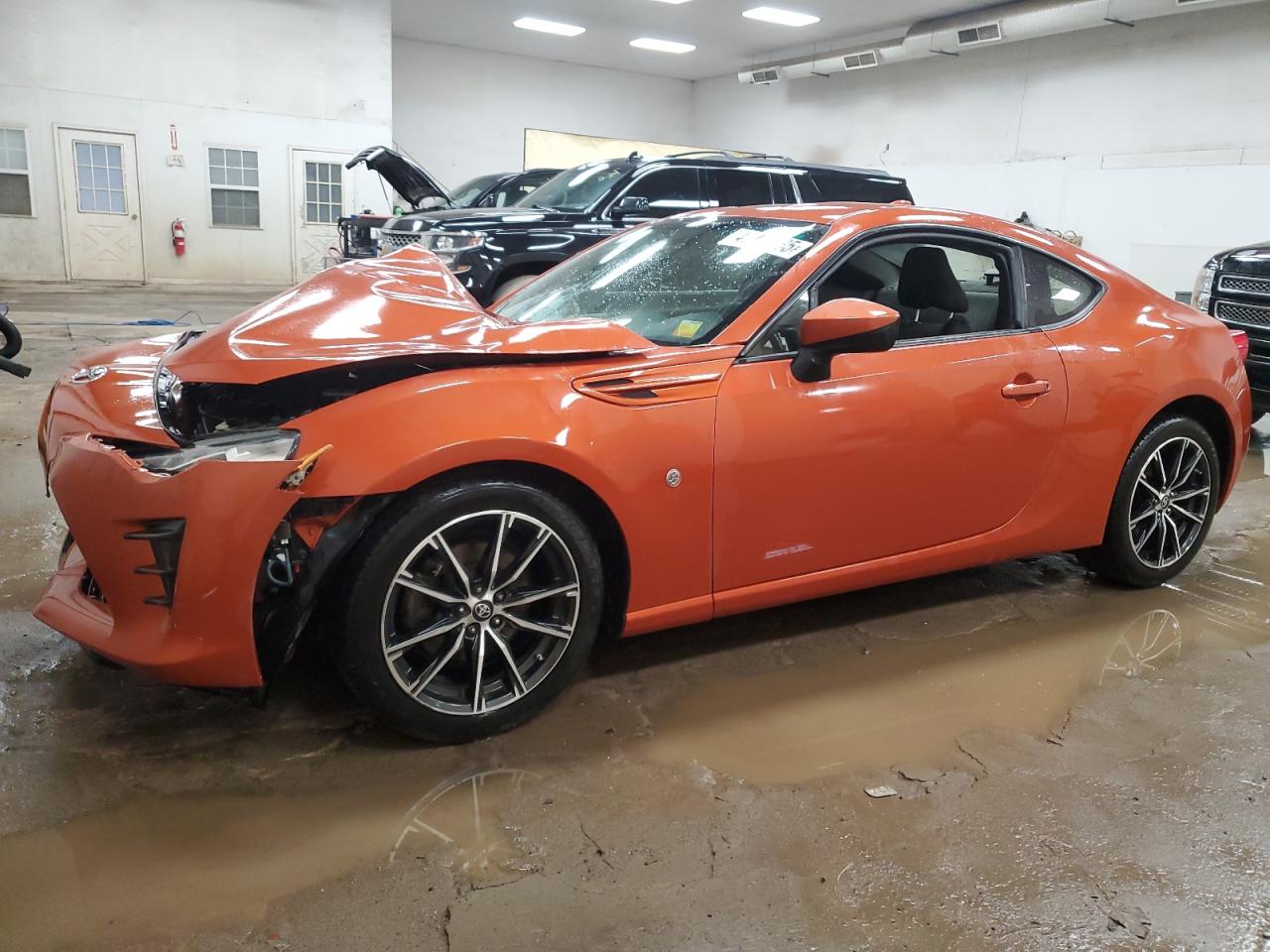 2017 Toyota GT86 VIN JF1ZNAA13H9703062 - Copart auction photo