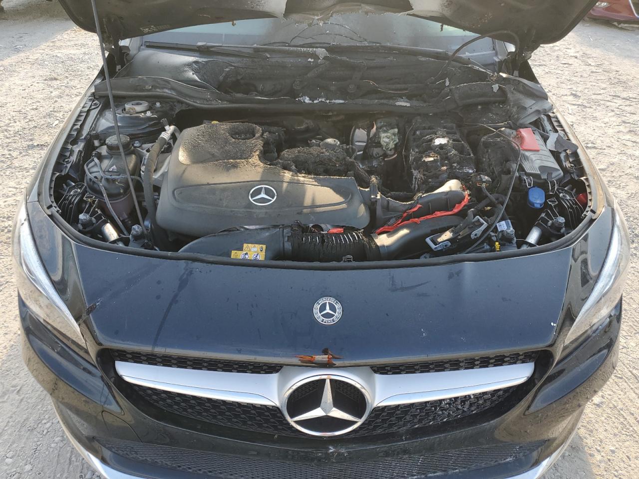 2018 Mercedes-Benz CLA-klasse VIN WDDSJ4EB9JN692230 Copart auction photo, burn damage thumbnail 11