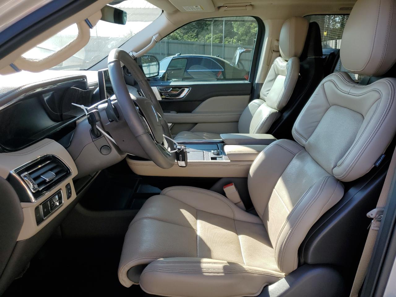 2023 Lincoln Navigator VIN 5LMJJ2LG5PEL17137 Copart auction photo, water/flood damage thumbnail 7