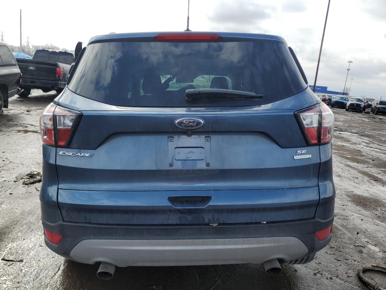 2018 Ford Escape VIN 1FMCU0GD3JUB10346 Copart auction photo, front end damage thumbnail 6