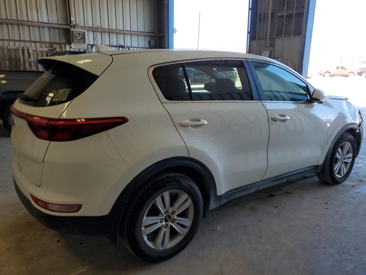 2019 KIA Sportage VIN KNDPM3AC6K7618284 Copart auction photo, front end / hail damage thumbnail 3