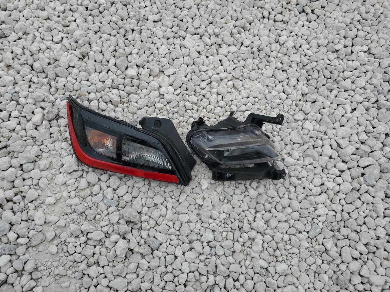 2020 Hyundai Santa Fe VIN 5NMS33AD8LH266809 Copart auction photo, front end damage thumbnail 13