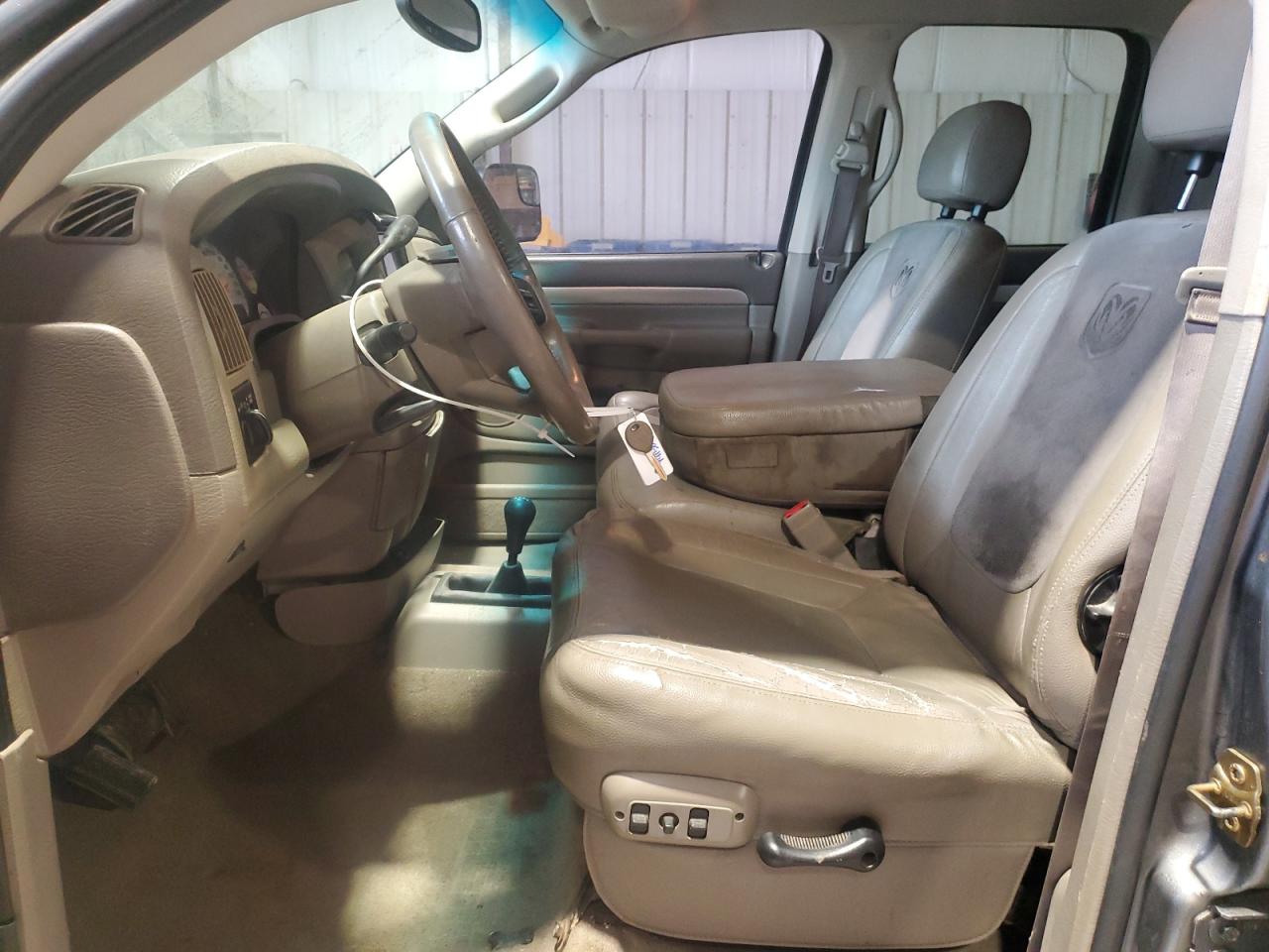 2005 Dodge RAM VIN 3D3KS28D45G900531 Copart auction photo, front end / side damage thumbnail 7