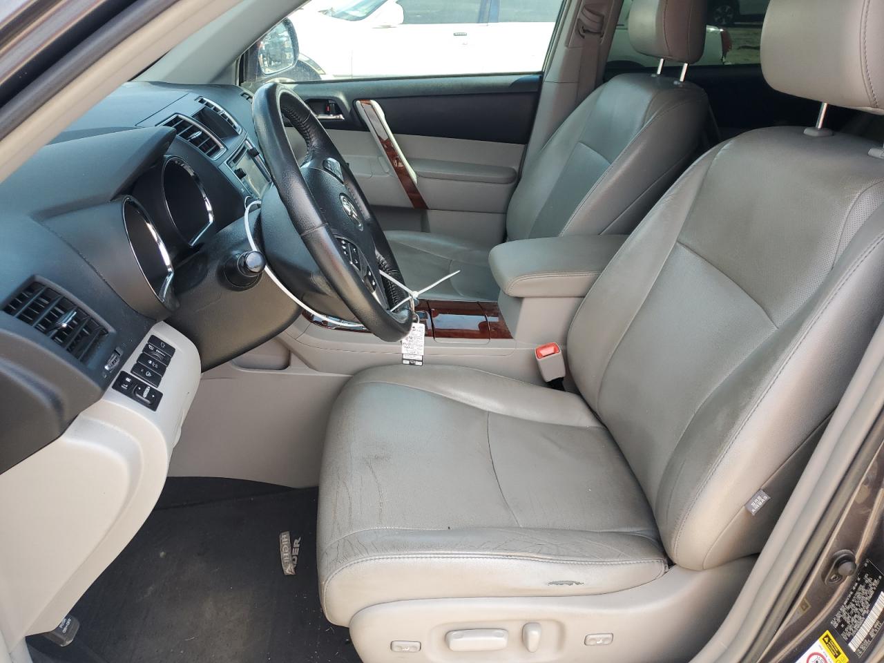 2013 Toyota Highlander VIN 5TDYK3EH6DS093428 Copart auction photo, front end / side damage thumbnail 7