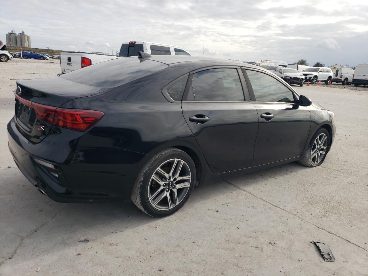 2019 KIA Forte VIN 3KPF34AD0KE017045 Copart auction photo, front end damage thumbnail 3