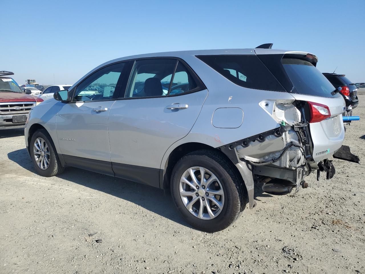 2018 Chevrolet Equinox VIN 3GNAXHEVXJS643251 Copart auction photo, rear end / side damage thumbnail 2