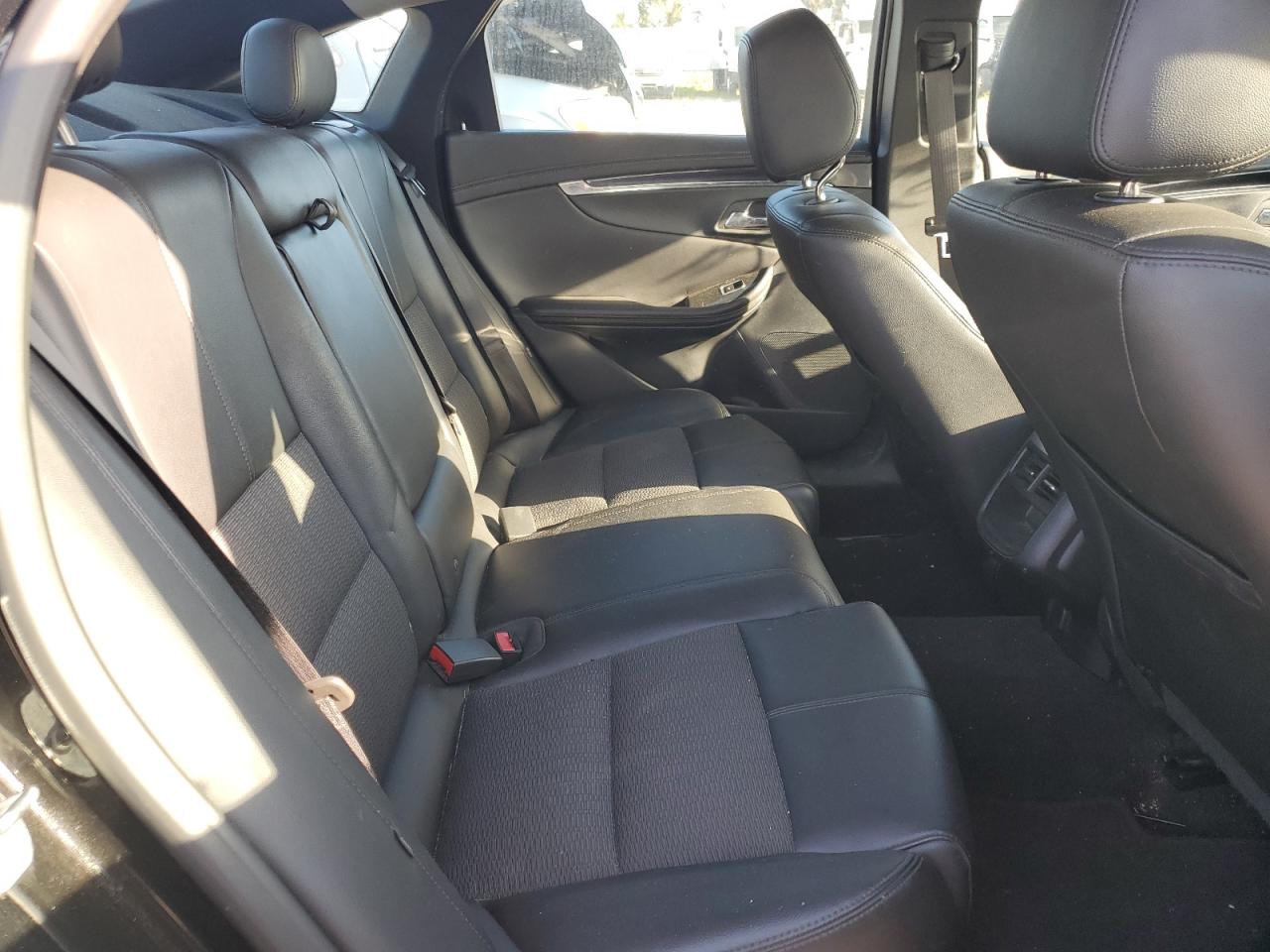 2018 Chevrolet Impala VIN 2G1105S33J9117287 Copart auction photo, front end / rear end damage thumbnail 10