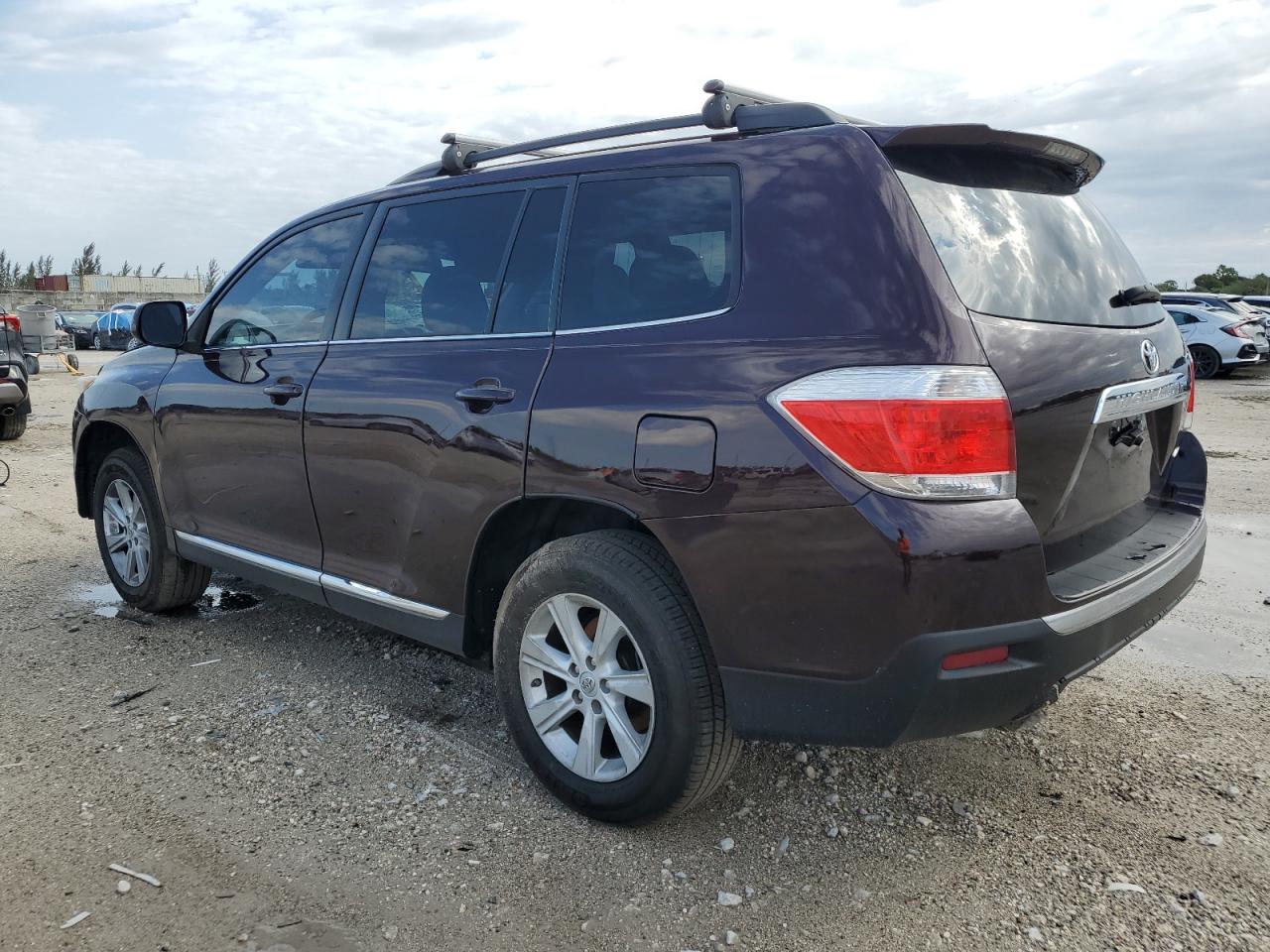 2013 Toyota Highlander VIN 5TDBK3EH5DS278429 Copart auction photo, front end / minor dent/scratches damage thumbnail 2