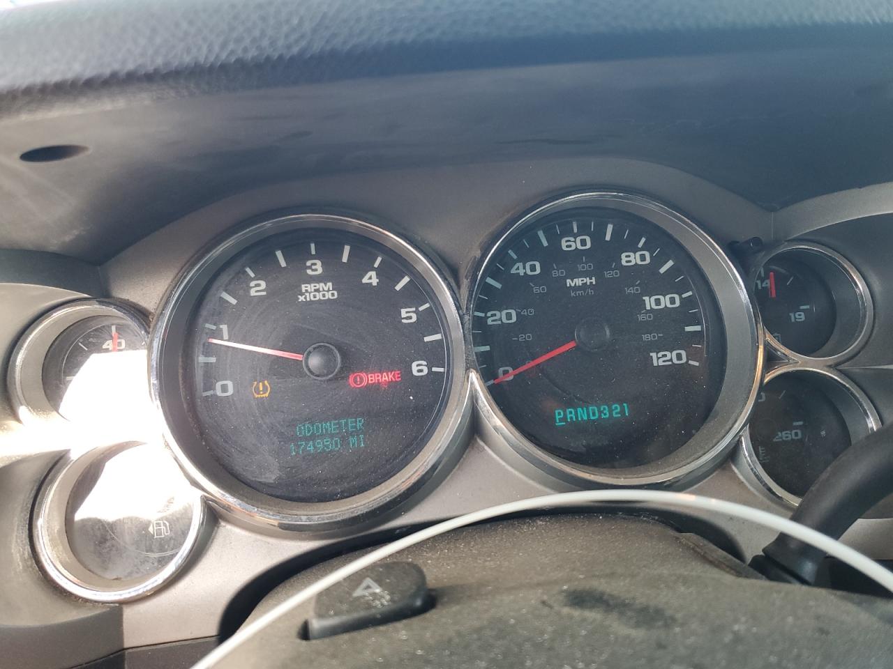 2007 Chevrolet Silverado VIN 2GCEC13C171512518 Copart auction photo, mechanical / minor dent/scratches damage thumbnail 9