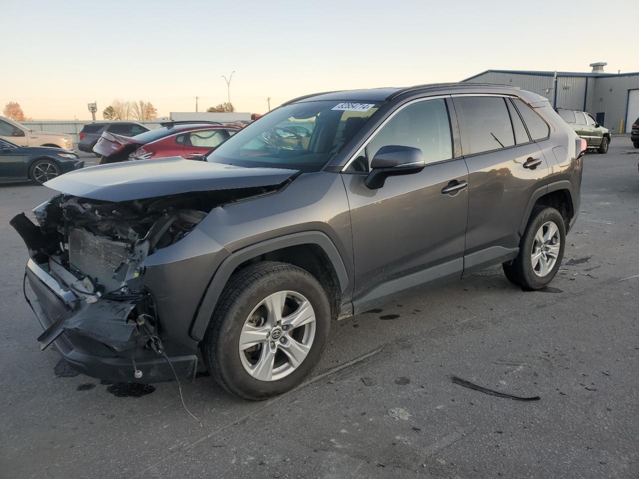 2021 Toyota RAV 4 VIN 2T3P1RFVXMW196128