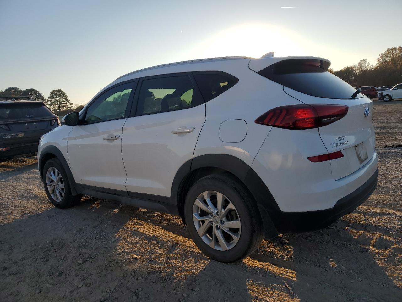 2021 Hyundai Tucson VIN KM8J33A45MU328815 Copart auction photo, all over damage thumbnail 2