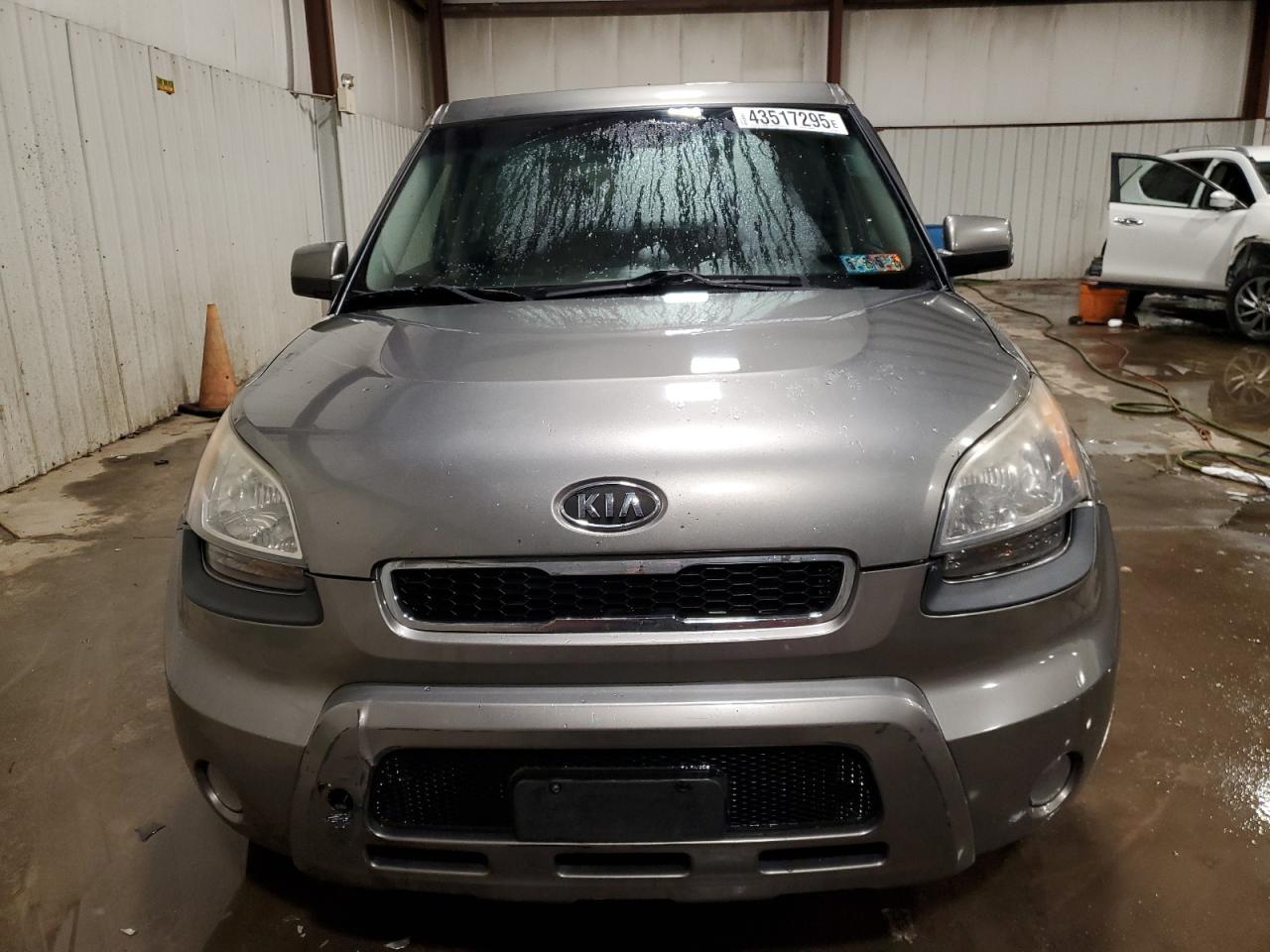 2011 KIA Soul VIN KNDJT2A27B7250434 Copart auction photo, front end / side damage thumbnail 5