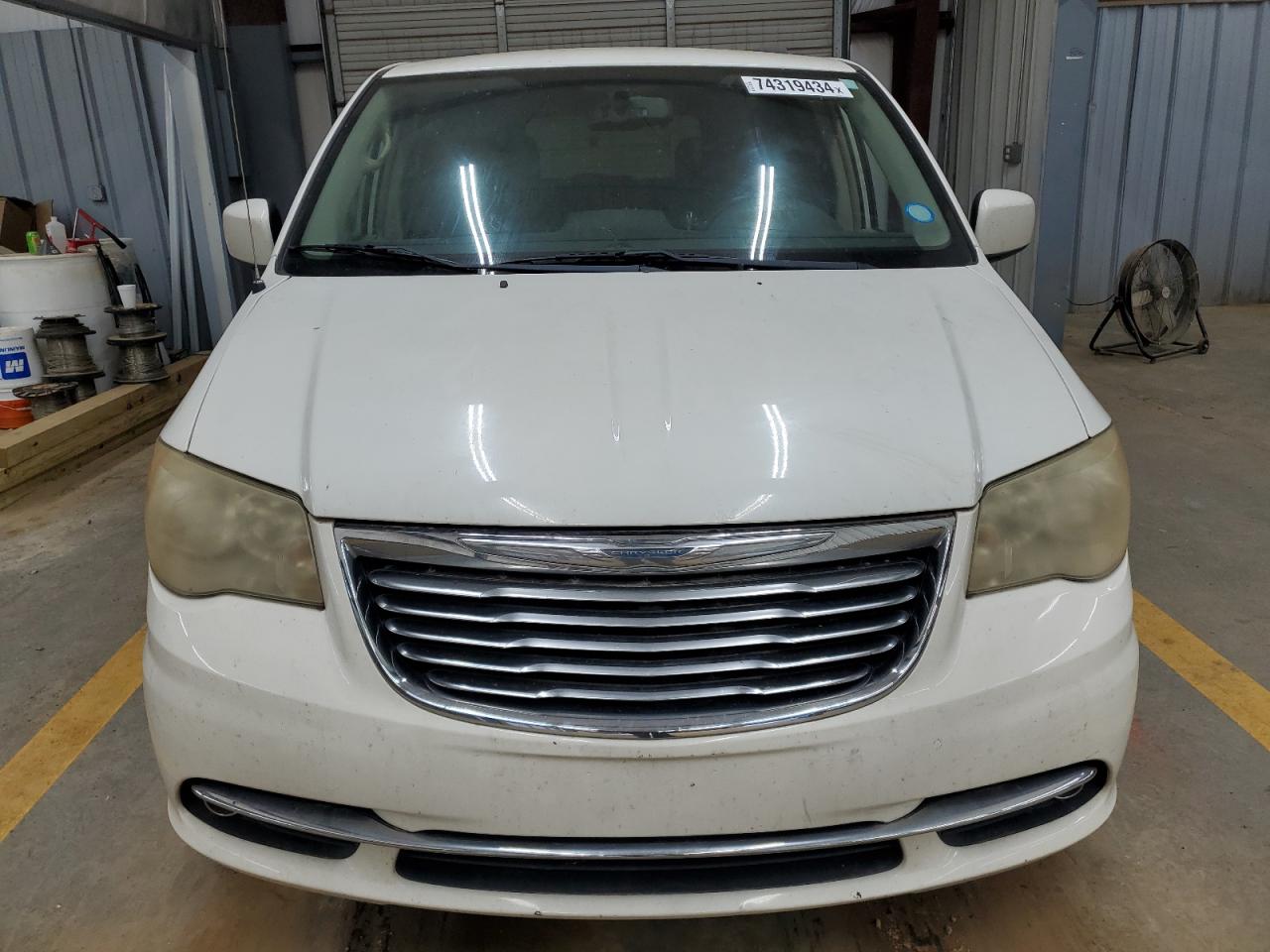 2012 Chrysler Town & Country VIN 2C4RC1BGXCR306471 Copart auction photo, front end / normal wear damage thumbnail 5