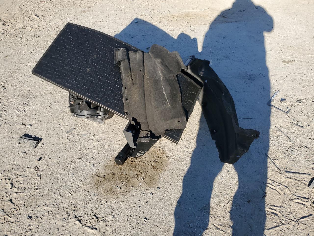 2022 Toyota RAV 4 VIN 4T3RWRFV5NU052496 Copart auction photo, side / front end damage thumbnail 12