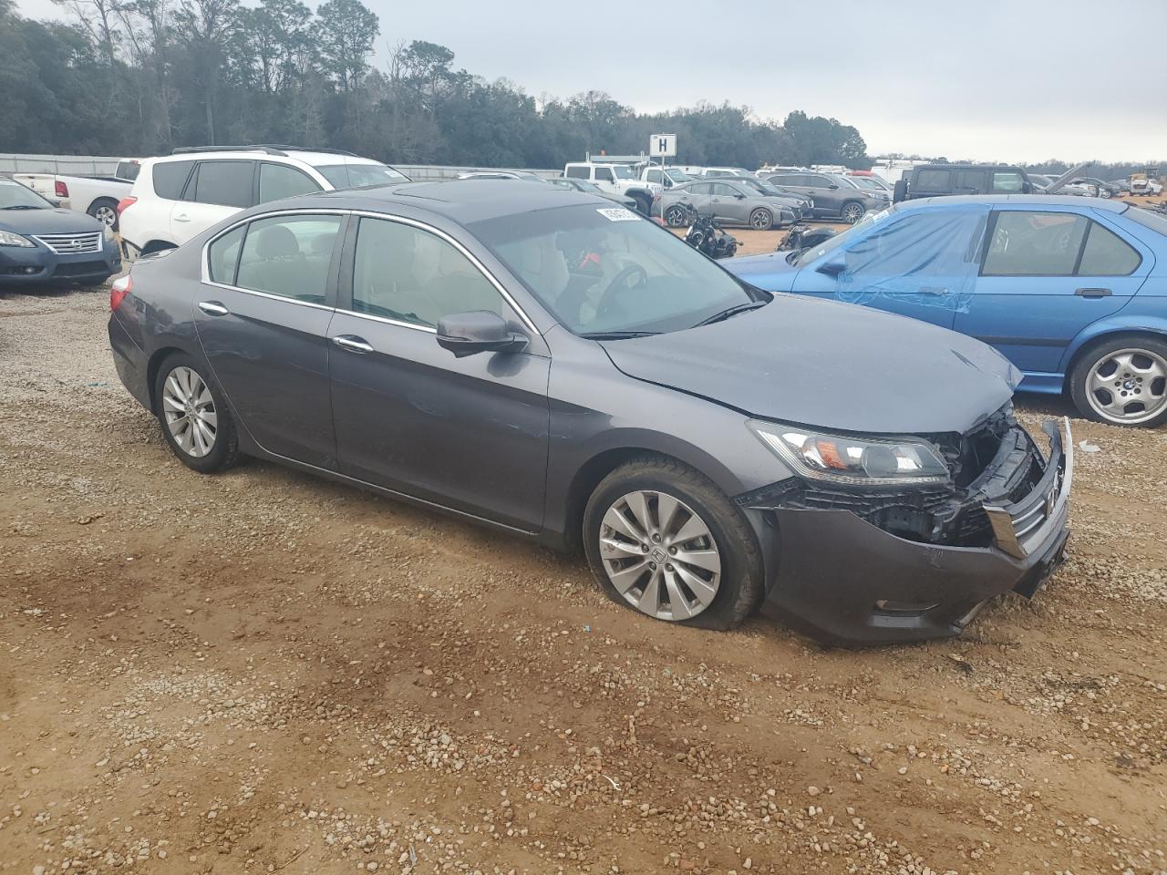 2013 Honda Accord VIN 1HGCR2F75DA005974 Copart auction photo, side / front end damage thumbnail 4