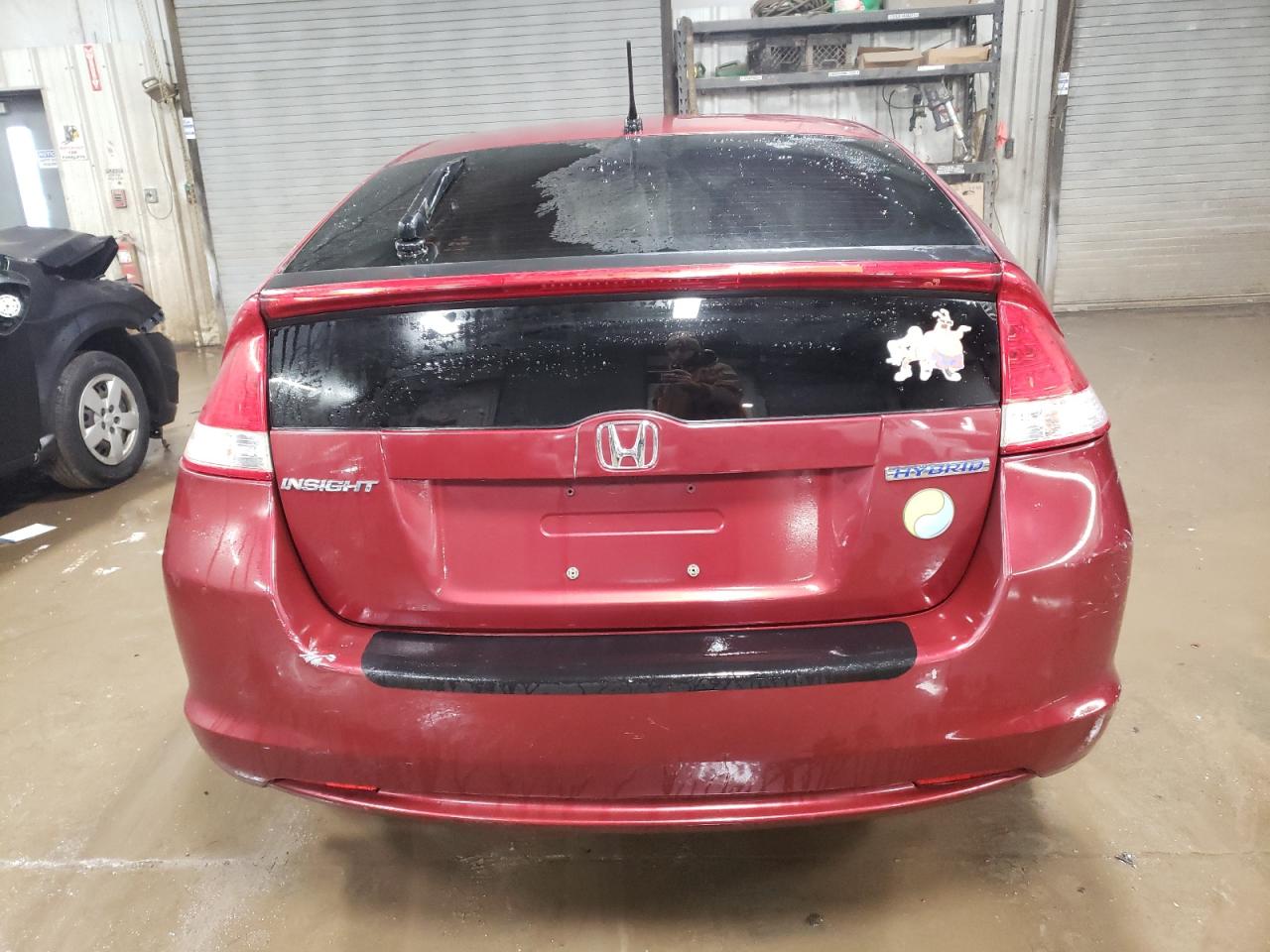 2010 Honda Insight VIN JHMZE2H73AS026375 Copart auction photo, side / rear end damage thumbnail 6