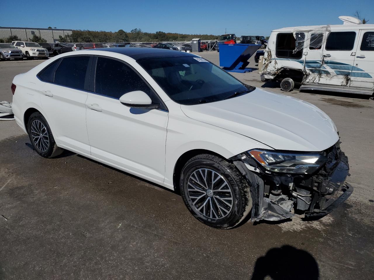 2019 Volkswagen Jetta VIN 3VWC57BU3KM086053 Copart auction photo, front end damage thumbnail 4