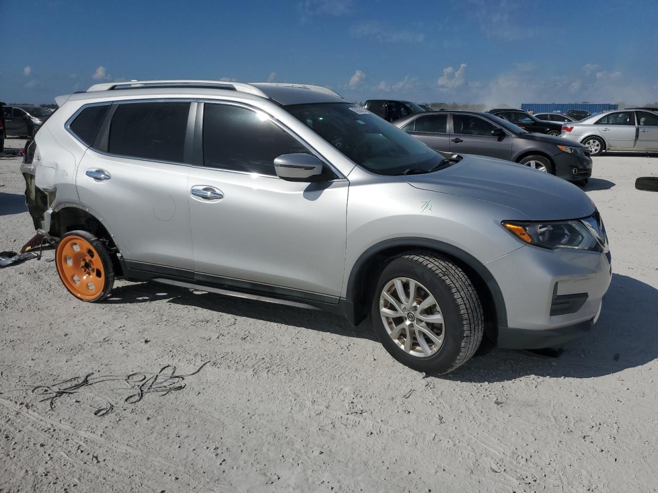 2019 Nissan Rogue VIN 5N1AT2MT3KC842534 Copart auction photo, side / rear end damage thumbnail 4